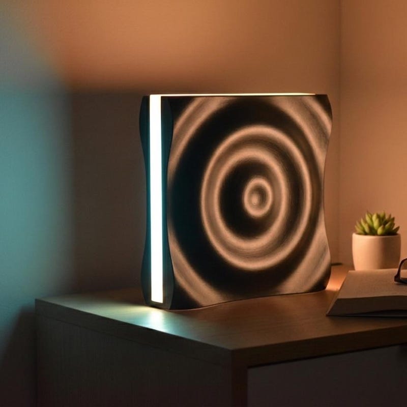 RGB namizna svetilka Ripple, 21 cm, USB, aplikacija in daljinec